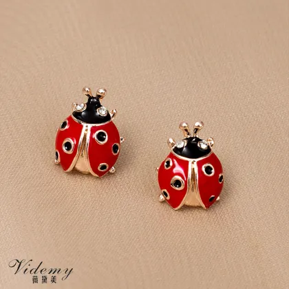 Stylish Seven Star Ladybug Earrings for Daily Wear