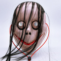 Cabelo preto comprido sorrindo máscara de terror em PVC fantasma