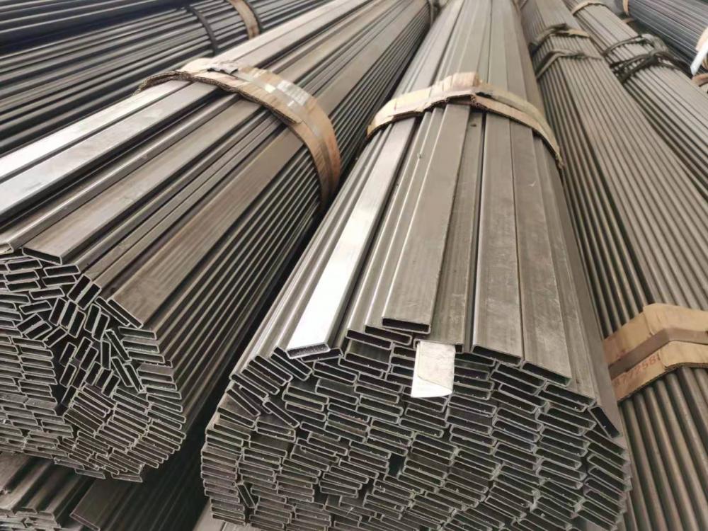 E235 welded rectangular steel tube