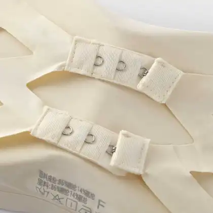 Seamless Ice Silk Strapless Bra with Chest Pads