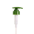 Heet verkopen groene kleur op maat 24 mm 28/410 shampoo fles bovenste kop plastic pp cosmetische lotion crème pomp dispenser