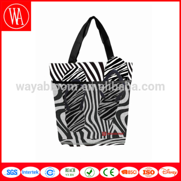 Matching beach flip flop and beach bag set