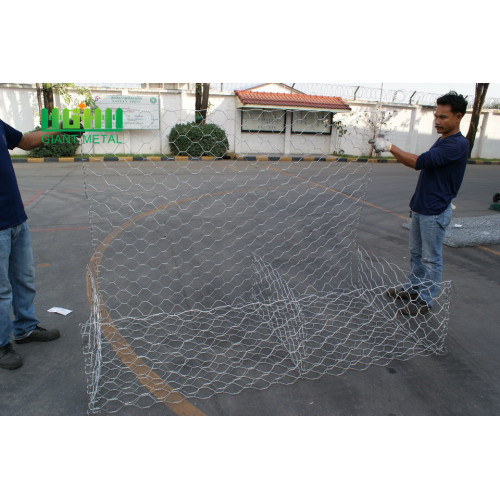 PVC woven mesh gabion baskets