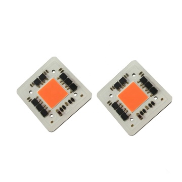 Lampe de travail à LED personnalisée pour camions tracteurs automobiles