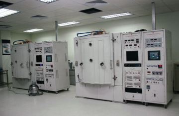 Optical vacuum coating machine