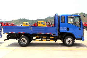 LHD Cummins 140hp Hubei Tri-Ring Sitom 5T 6T 4x2 cargo truck STQ1071L