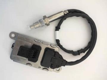 Nox Nitrogen Oxide Sensor Truck Sensor 2006245 5WK96661D