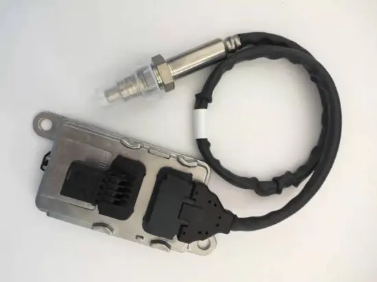 Nox Nitrogen Oxide Sensor Truck Sensor 2006245 5WK96661D