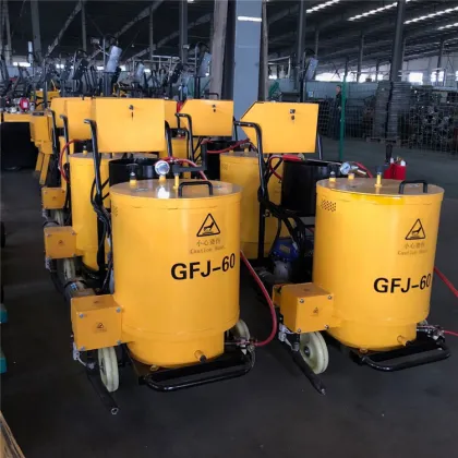 Asphalt crack sealing machine with YAMAHA engine