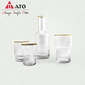 ATO -Glasflasche mit 3 Wasserglasbechern