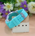 Young Girls trai Silicone cổ tay Watch Đồng hồ đeo tay