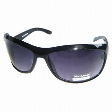 Sunglasses with 122mm length of leg