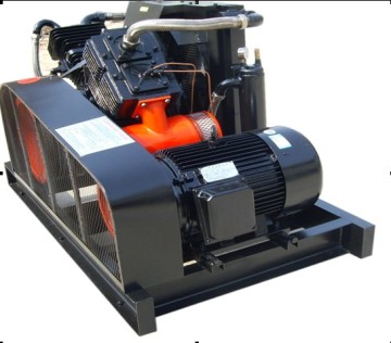 High pressure air compressor for cleaner