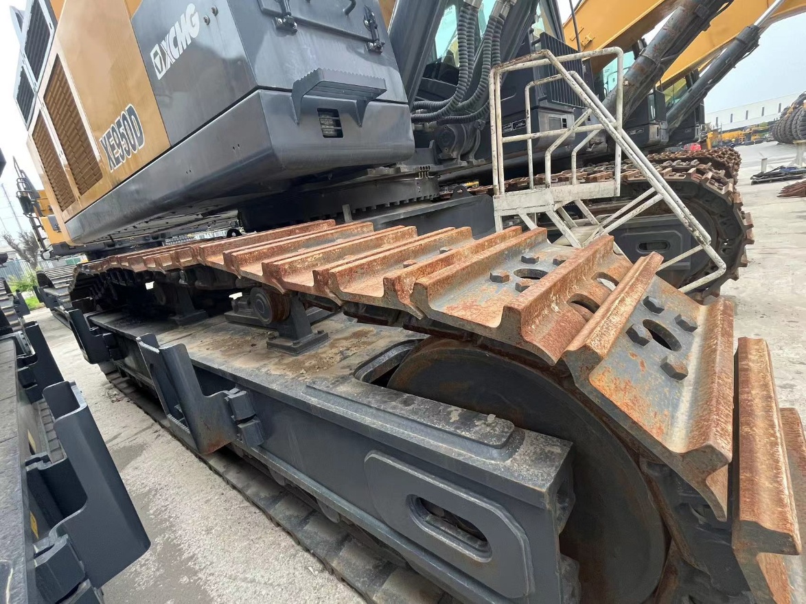 Used XCMG XE950D crawler excavator