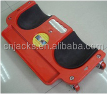 Creeper in ginocchio per la riparazione dell'auto: strumento da garage con ginocchini rotolanti