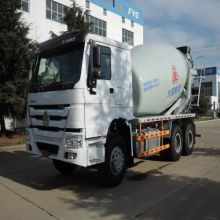 Camion de mélangeur de béton 9-10m3 à vendre