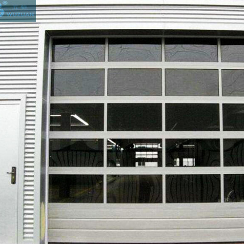 Porte de garage transparente