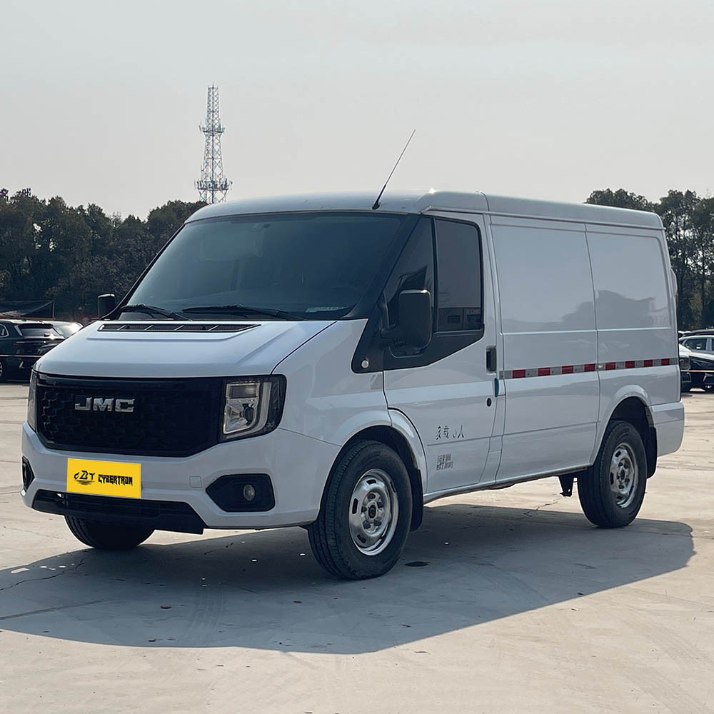 JMC Fushun 2024 Short Wheelbase Low Roof Automatic