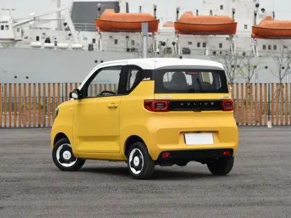 WuLing MINI EV High Speed Electric Car