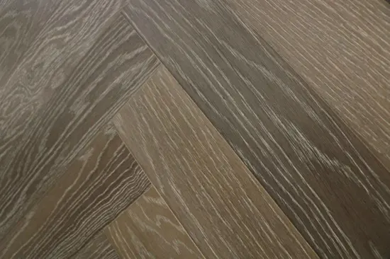 Oak herringbone wood engineered flooring