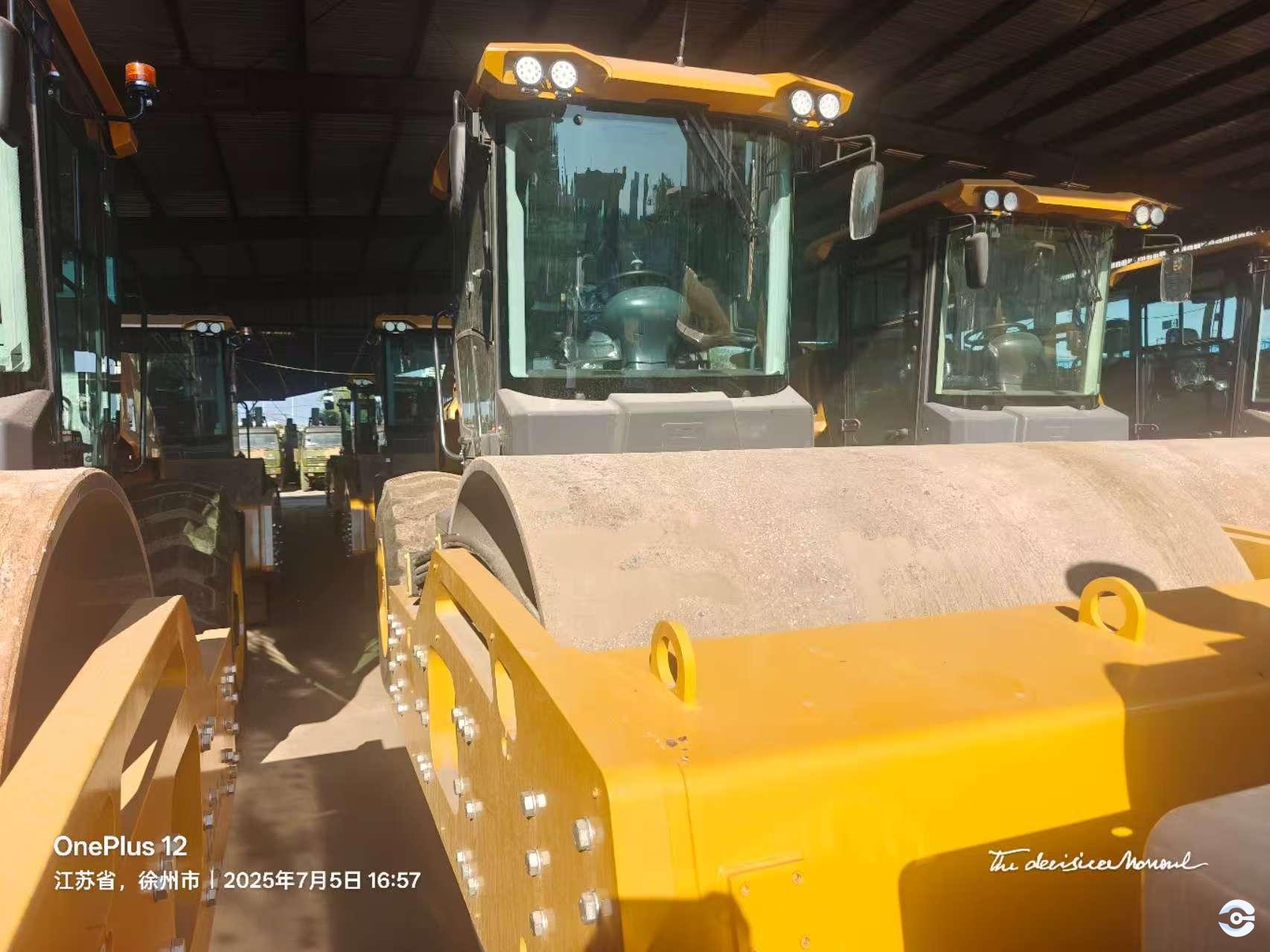 secondhand-road-roller