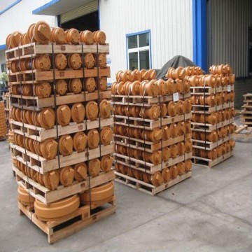 R205-7 excavator undercarriage parts bottom roller