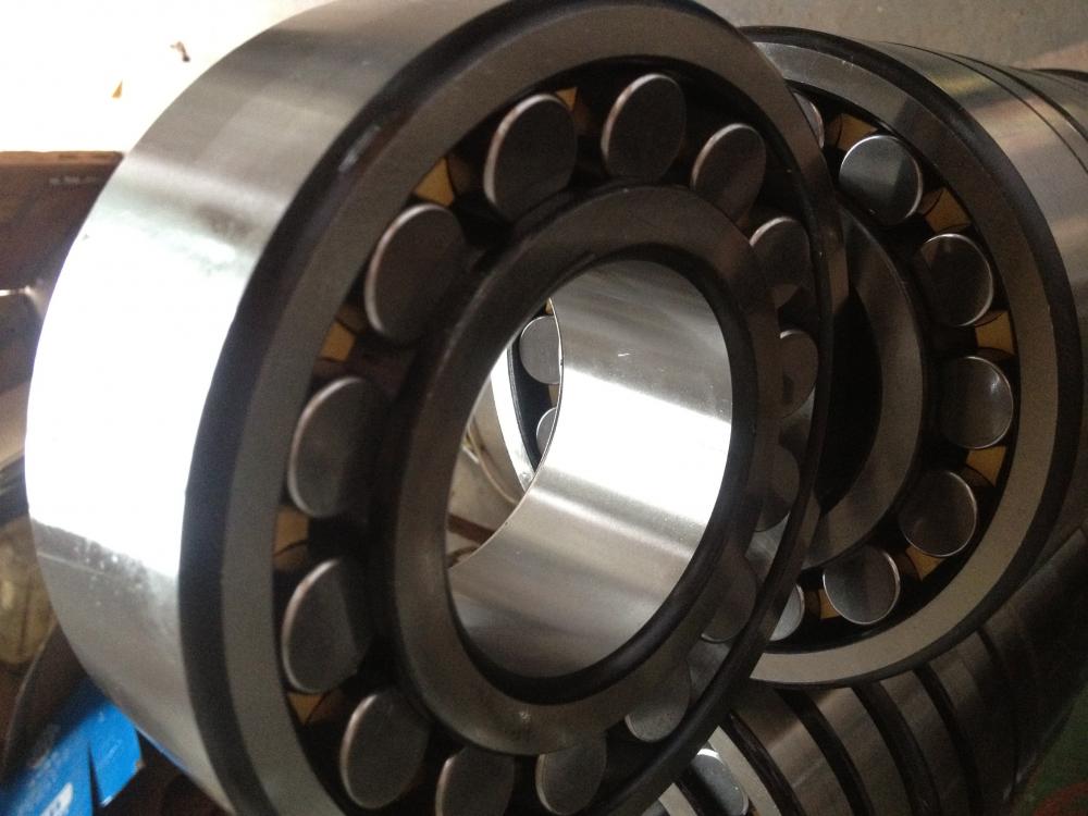 Spherical Roller Bearing 24122