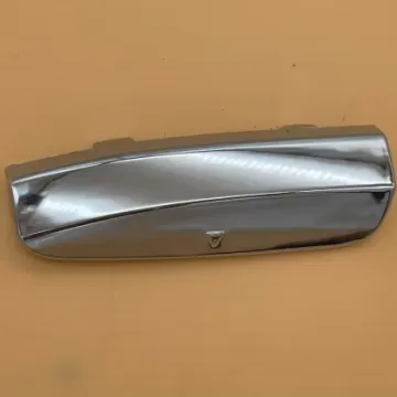 The grille under the front bar ventilation net is suitable for benz W167 167 885 4202