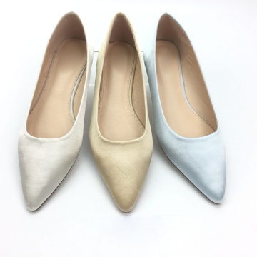 Scarpe eleganti da donna con tomaia in raso e glitter