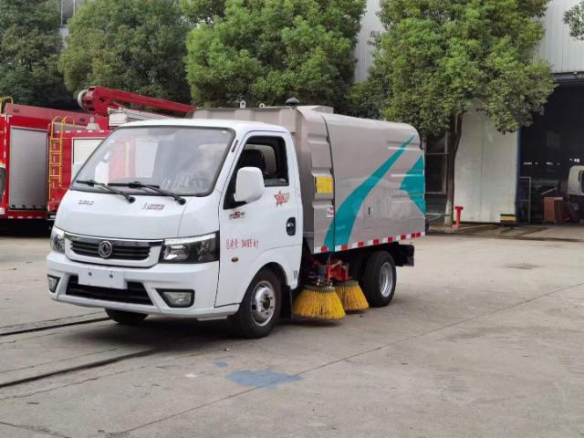 Dongfeng Tuyi Road Sweeper 3 Jpg