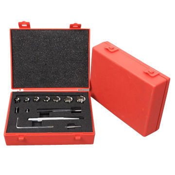 7-piece Mini HSS Thread Cutter Set in Plastic Box, Drill Made of Steel