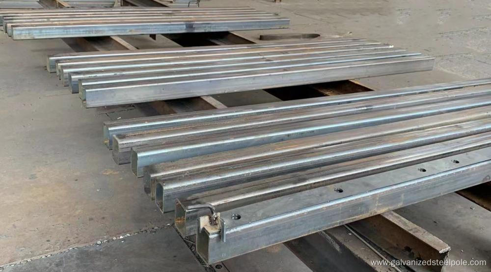 Galvanized rectangular steel crossarm