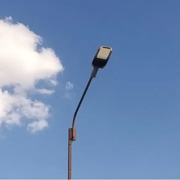 Waterproof IP66 PIR Sensor Control LED Street Light with 5 Years Warranty (40w-150w)