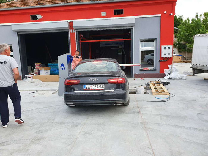 on contact car wash machine in europe