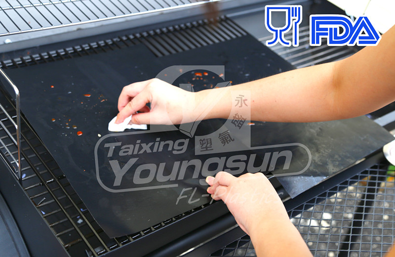 Reusable and 500F Safe to use Barbeque Grill Mat