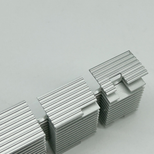 Материал радиатора: литой алюминиевый радиатор