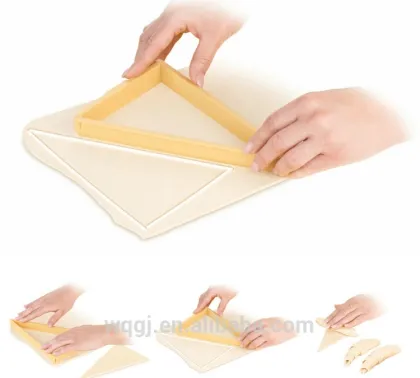 Plastic Baking Mold Croissant Maker Delicia with Triangle Maker of Croissant Bread Mold