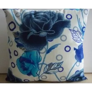 Rose pattern cushions, 43*43cmNew