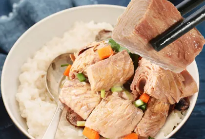 Tuna Fish In Oil Canned Chunk With Halal