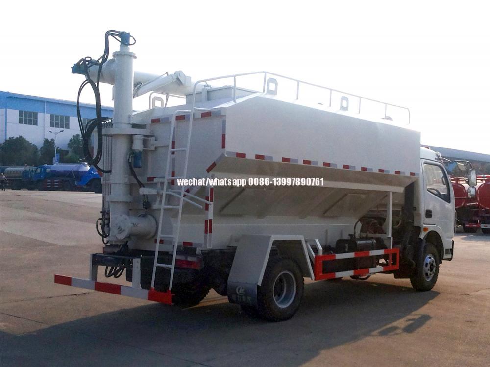 Bulk Feed Transport Truck3