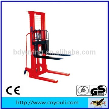 Manual hydraulic stacker for forklift