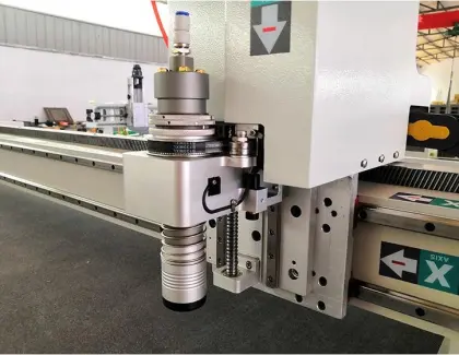 Clothing Textile Fabrics CNC Cutter Machine