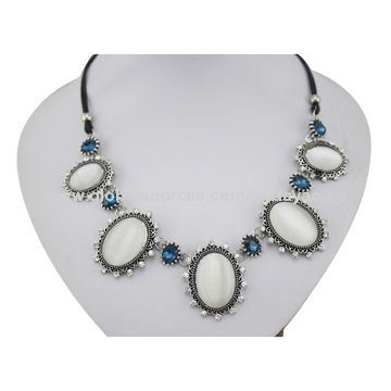 Latest American hot-selling pendant crystal opal necklaceNew