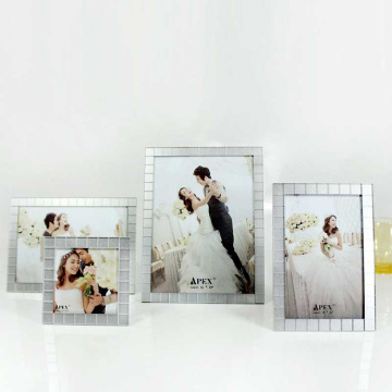 Cheap Silver Acrylic Picture Frames Stand