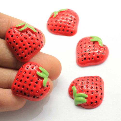 Υψηλής ποιότητας γλυκό φράουλα σε σχήμα 100τμ / τσάντα Flatback Resin Cabochon για DIY στολίδια χειροτεχνίας