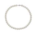 Light luxury pearl necklace