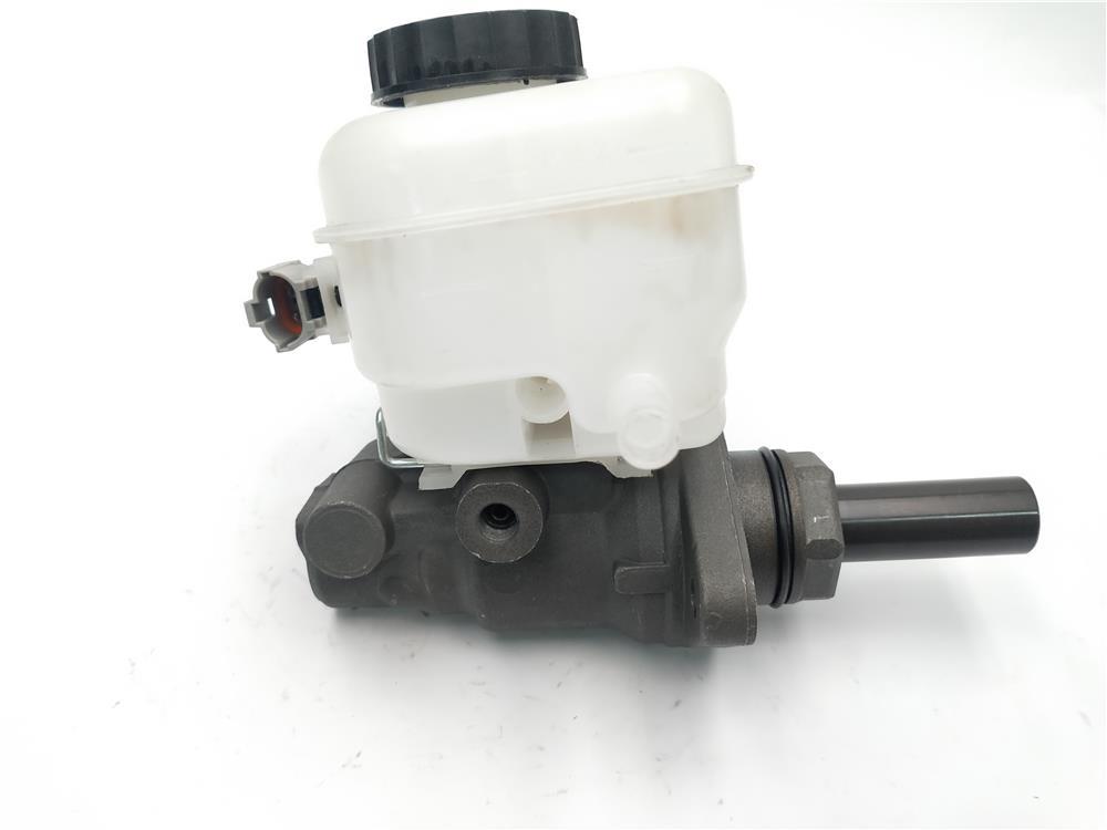 Brake master cylinder for ToyotaHiace V VAN 04-