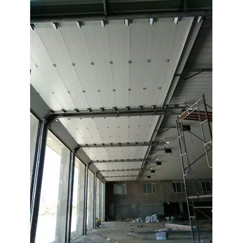 Industrial overhead sectional door