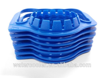 Plastic handle for 4-5litre water bottle which can be easy open