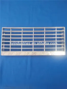 Anti-corrosive platform aluminum stair treads